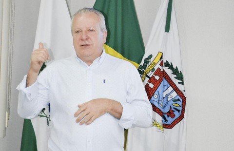 Prefeito Raul Isotton fala sobre os precatórios Prefeito Raul Isotton fala sobre os precatórios