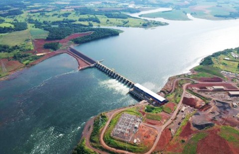 Usina Hidrelétrica do Baixo Iguaçu opera com força total Usina Hidrelétrica do Baixo Iguaçu opera com força total