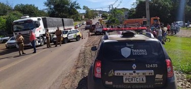 Homem morre atropelado por caminhão em Salto do Lontra Homem morre atropelado por caminhão em Salto do Lontra