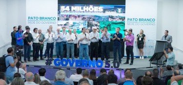 BRDE assina contratos com cooperativas do Sudoeste BRDE assina contratos com cooperativas do Sudoeste