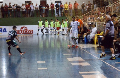 Galo perde para o Marreco no primeiro jogo da semi da Liga Paraná Galo perde para o Marreco no primeiro jogo da semi da Liga Paraná