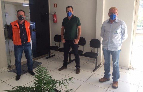 Fiscais estão aplicando multas em estabelecimentos onde há aglomeração Fiscais estão aplicando multas em estabelecimentos onde há aglomeração