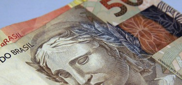 Publicada com vetos lei sobre ajuda financeira a estados e municípios Publicada com vetos lei sobre ajuda financeira a estados e municípios
