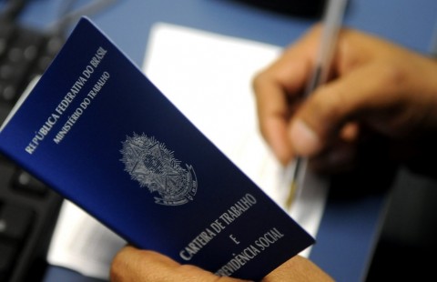 Dois Vizinhos perdeu 108 vagas de empregos no primeiro semestre de 2020 Dois Vizinhos perdeu 108 vagas de empregos no primeiro semestre de 2020