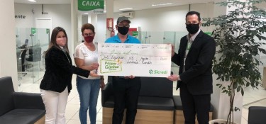 Duovizinhense foi premiado com R$5mil na promoção de poupança do Sicredi Duovizinhense foi premiado com R$5mil na promoção de poupança do Sicredi
