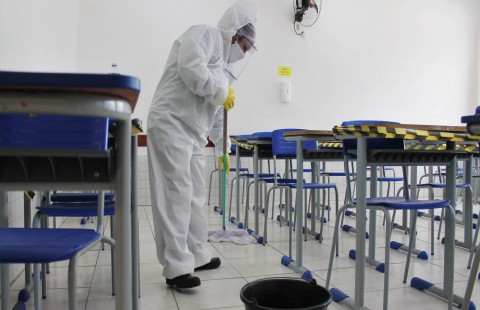 Governo autoriza o retorno de atividades extracurriculares no Paraná Governo autoriza o retorno de atividades extracurriculares no Paraná