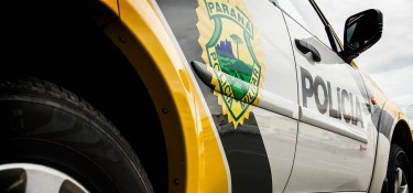 Vocês me prendem e o juiz solta, diz homem com 43 passagens após desacatar policiais Vocês me prendem e o juiz solta, diz homem com 43 passagens após desacatar policiais