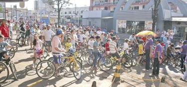 Pedalando com o Papai do Lions Club acontecerá amanhã Pedalando com o Papai do Lions Club acontecerá amanhã