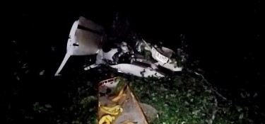 Mulher morre em acidente entre carro e caminhão na PR-280 Mulher morre em acidente entre carro e caminhão na PR-280