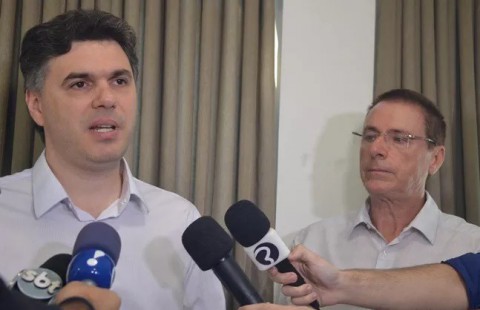 Prefeito Cleber Fontana decreta intervenção do Hospital São Francisco Prefeito Cleber Fontana decreta intervenção do Hospital São Francisco