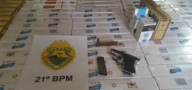 Operação apreende armas, droga e cigarros em Dois Vizinhos Operação apreende armas, droga e cigarros em Dois Vizinhos