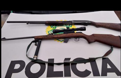 Policia Ambiental encontra pacas e apreende armas em Cruzeiro do Iguaçu Policia Ambiental encontra pacas e apreende armas em Cruzeiro do Iguaçu