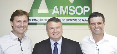 Prefeito de Saudade do Iguaçu é eleito presidente da AMSOP Prefeito de Saudade do Iguaçu é eleito presidente da AMSOP
