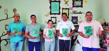 Conselheiros Tutelares receberam cópia atualizada do ECA Conselheiros Tutelares receberam cópia atualizada do ECA