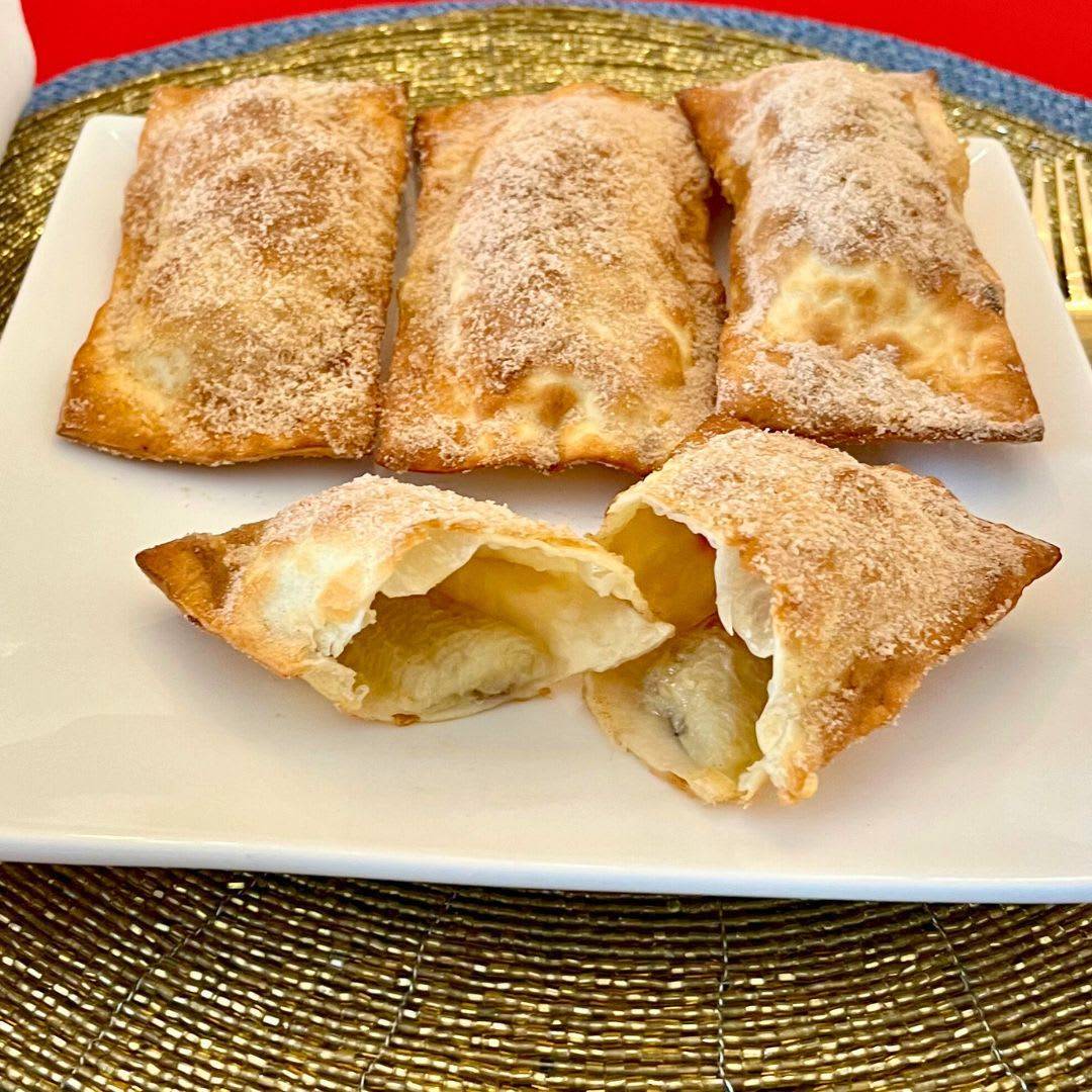 Receita .PASTEL DE BANANA COM AÇÚCAR E CANELA