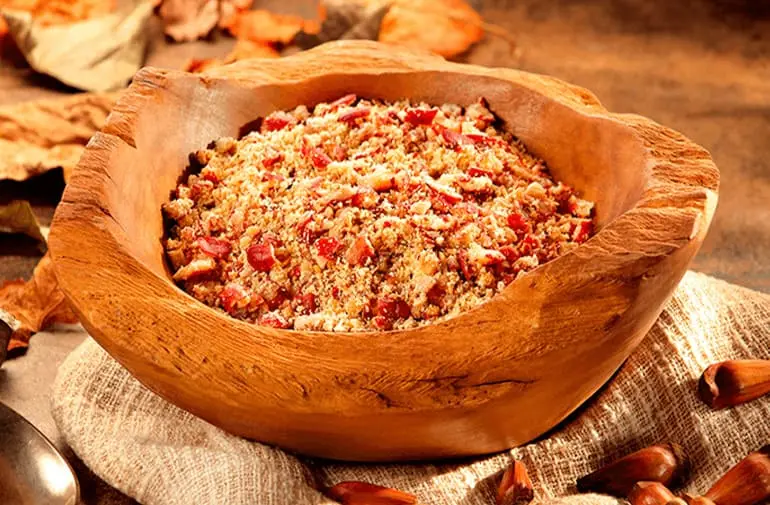 Receita .FAROFA DE PINHÃO